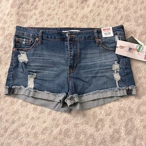 Midrise Jean shorts!